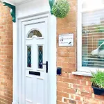 Lighthouse View, One Min From Harbour & Beach Lägenhet Scarborough