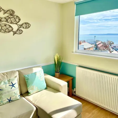 Lighthouse View, One Min From Harbour & Beach Lägenhet *