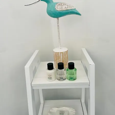 Lighthouse View, One Min From Harbour & Beach Скарборо