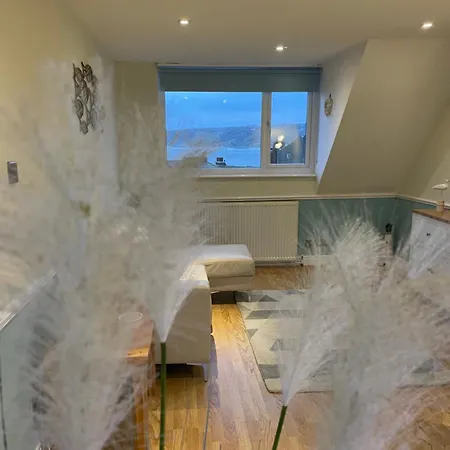 Lighthouse View, One Min From Harbour & Beach * Скарборо