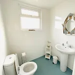 Lighthouse View, One Min From Harbour & Beach Apartment Scarborough
