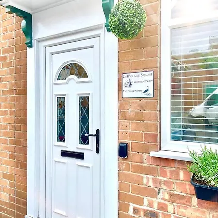 Lighthouse View, One Min From Harbour & Beach Apartment Scarborough